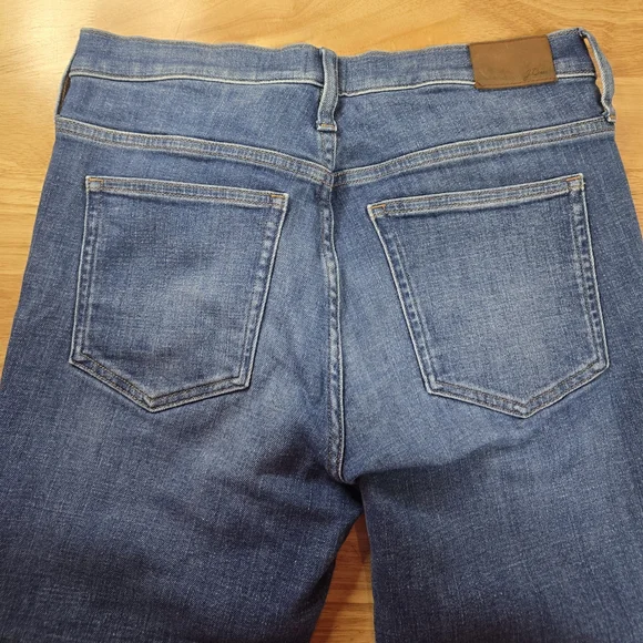 J. Crew 9" Billie Demi Boot Cropped Women's Jeans Size 30 - Picture 6 of 8